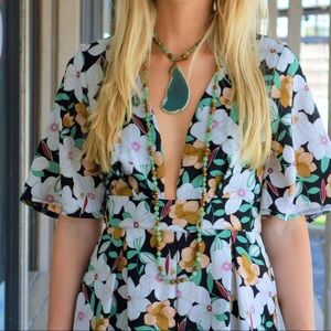 Large Agate Stone pendant beaded necklace.